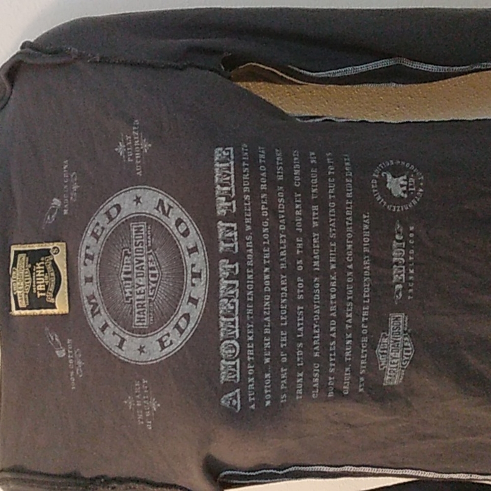 A-2 Harley Davidson Trunk -Vintage limited edition Ladies tee shirt size… - Picture 7 of 9